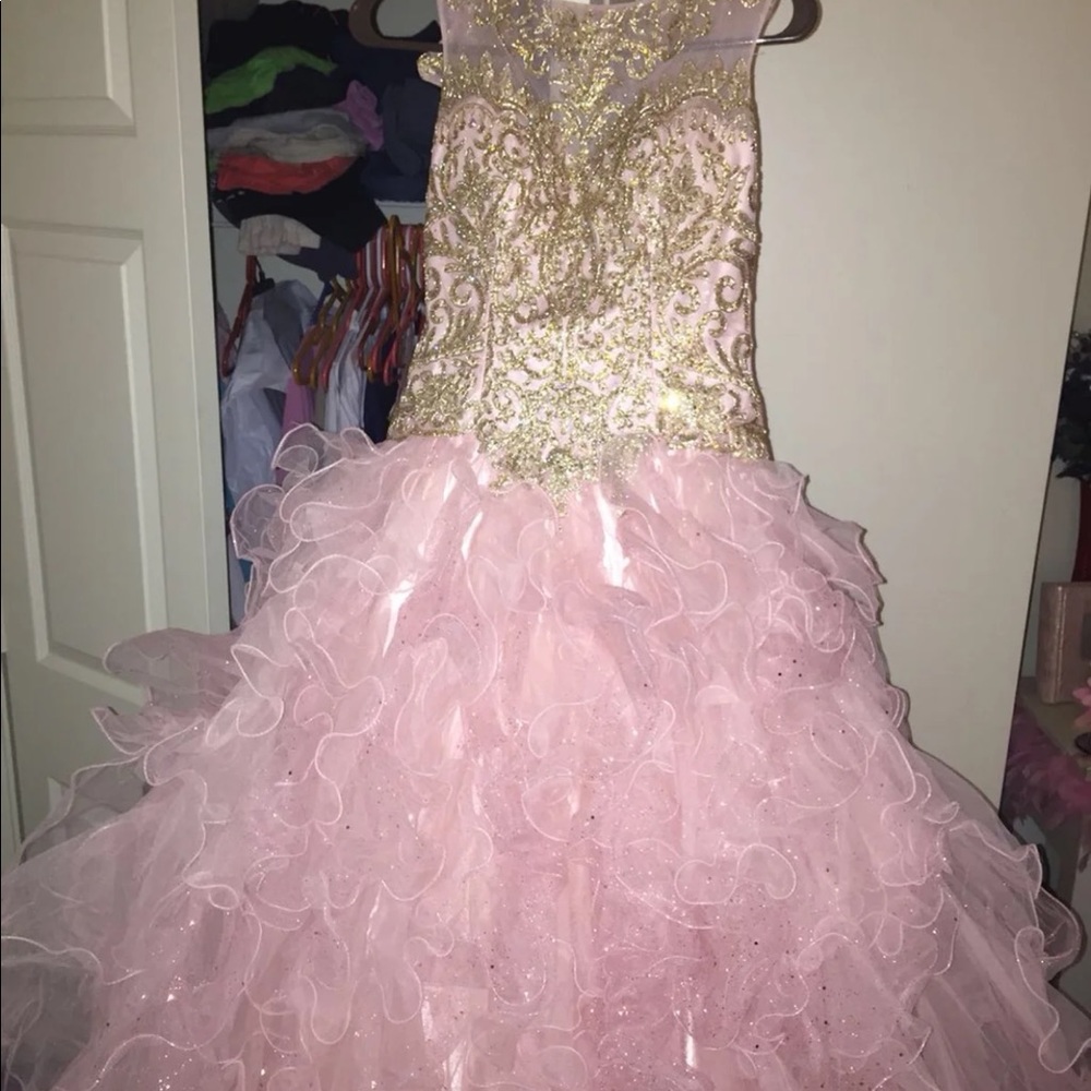Ball gown dress quinceañera sweet sixteen dress - Picture 3 of 3